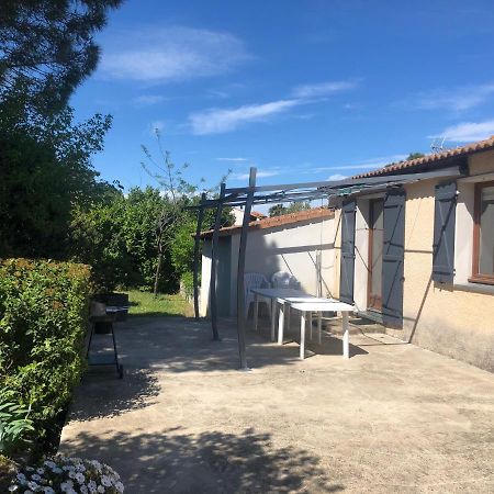 Maison Au Calme Avec Parking En Petite Camargue Beauvoisin  Exterior foto